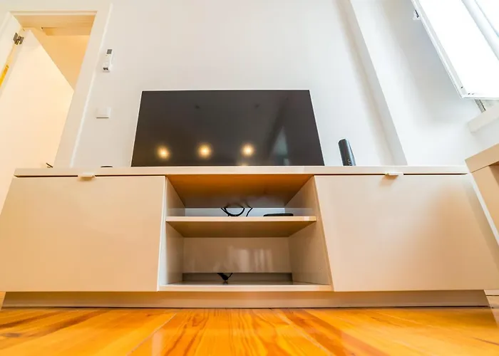 Golden Place - Cacilhas Almada